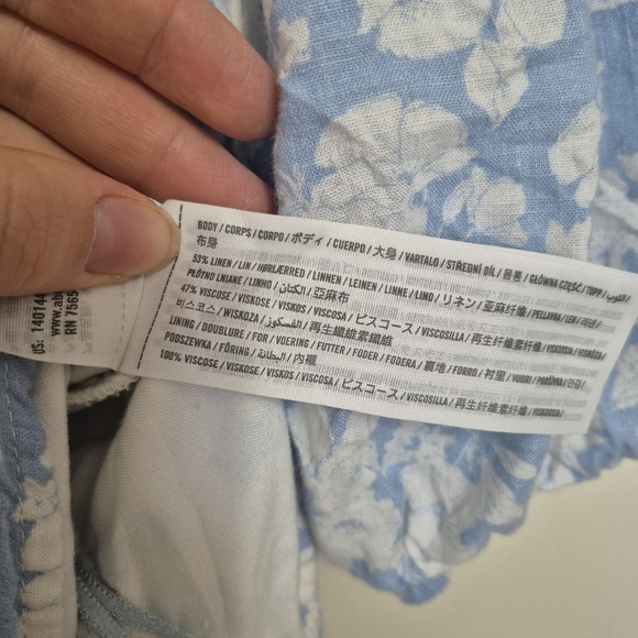 Abercrombie & Fitch Blue White Floral Linen Puff Sleeve Crop Blouse – Size S - Picture 3 of 4